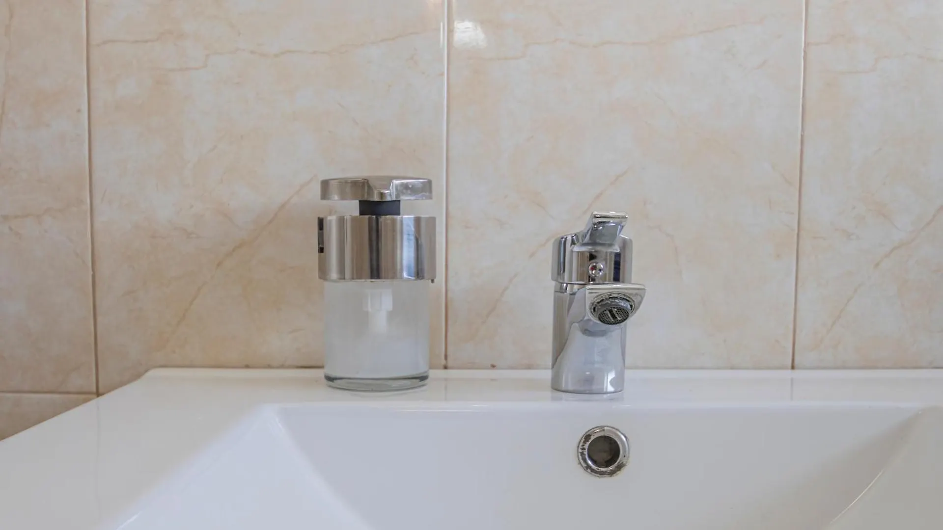 Perfect Getaway In Triana - 15M Walk Giralda Apartment Seville 0*,  Spain