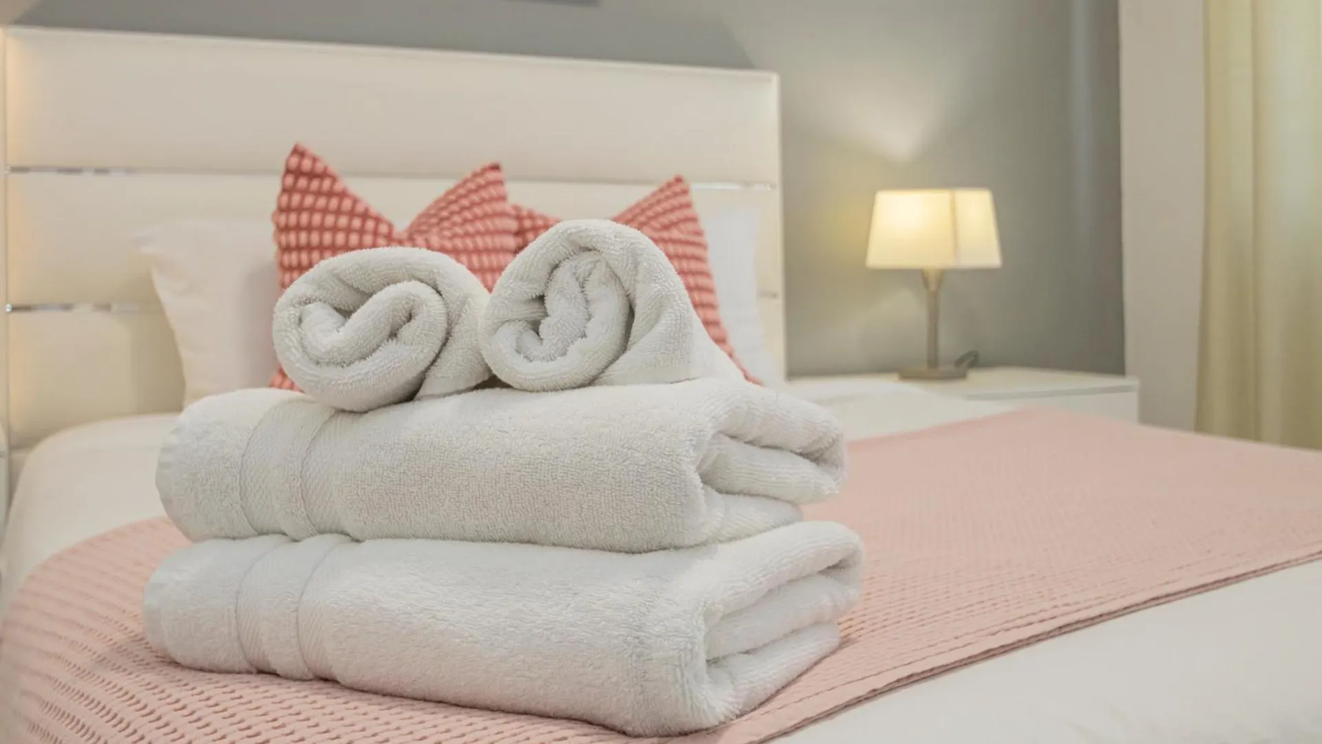Perfect Getaway In Triana - 15M Walk Giralda Apartment Seville 0*,
