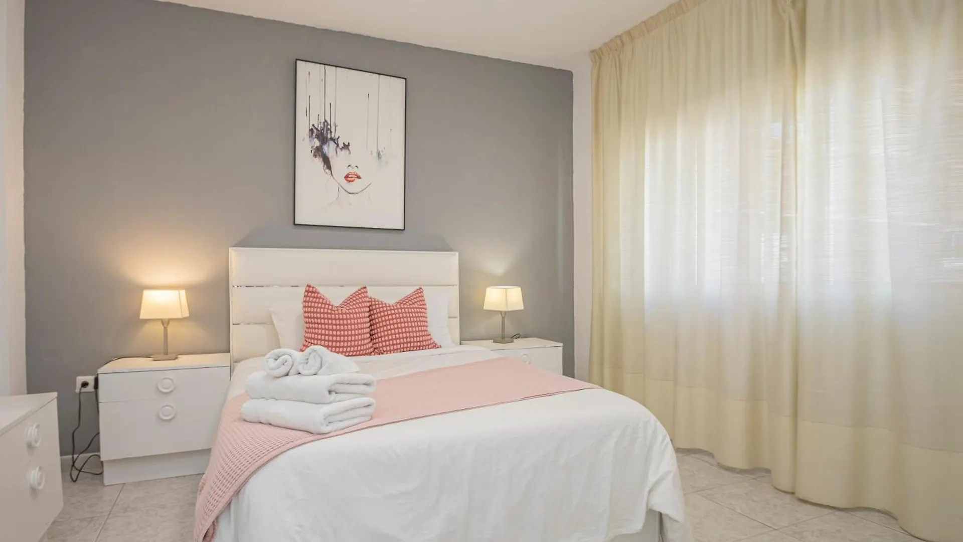 דירות סביליה Perfect Getaway In Triana - 15M Walk Giralda 0*,
